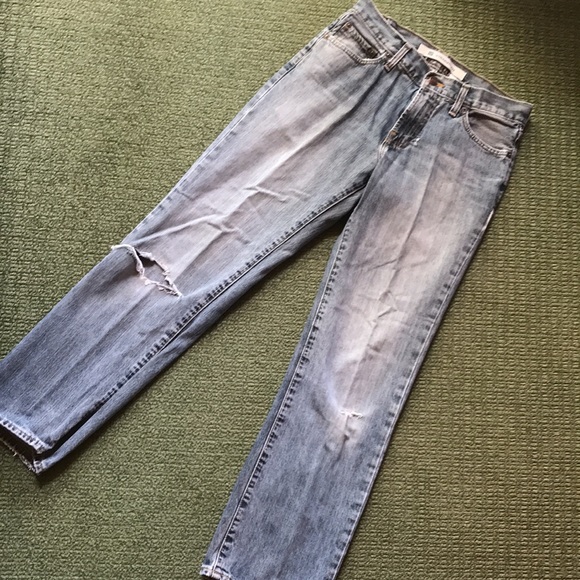 GAP Relaxed, Loose Fit Jeans w knee hole. - Picture 3 of 5